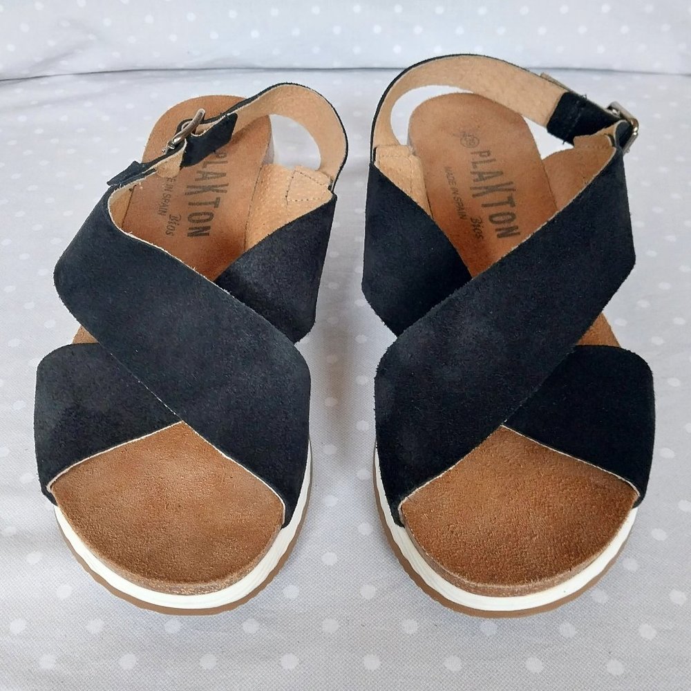 Plakton Panarea Black Suede Medium Platform Sandals NWOB